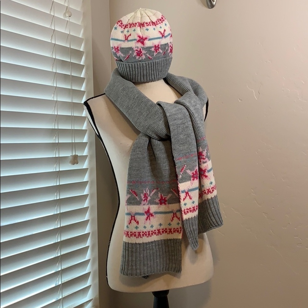 Winter Hat and Scarf Set Grey Pink - Picture 2 of 4